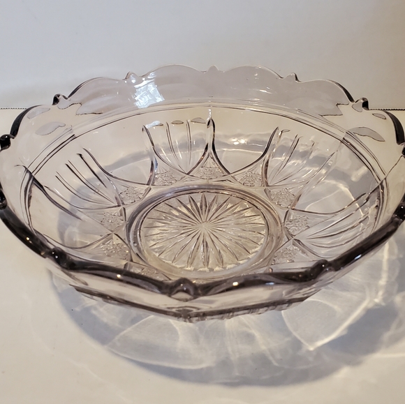 Clear Pink Lavender Tinted Serving Bowl Vintage Glass Star Pattern Frilly Edge - Picture 3 of 16